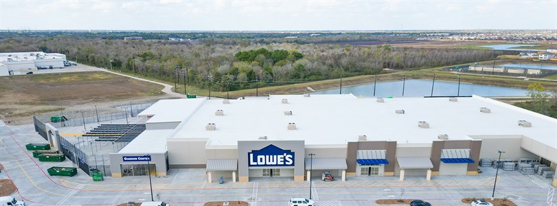 Manvel Town Center welcomes Lowe's